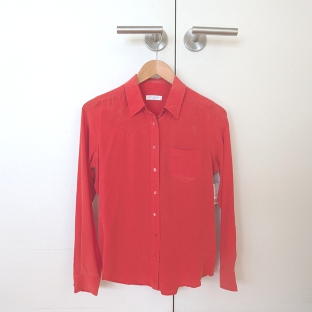 Equipment Femme Poppy Red Collared Silk Shirt. NWT